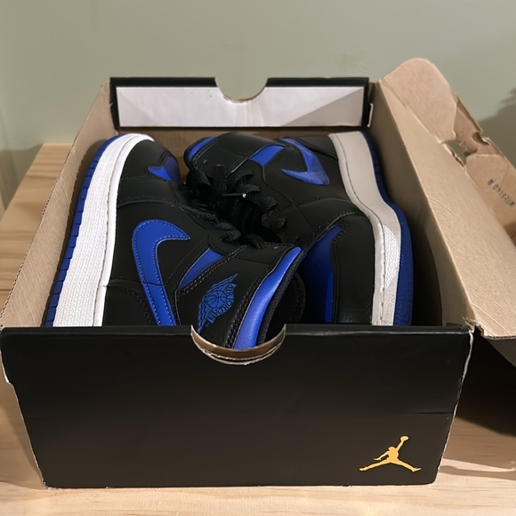 Air Jordan 1 mid hyper royal authentic - Picture 9 of 10